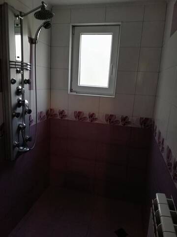 Фото номера Двухместный номер с 2 отдельными кроватями Гостевой дом Guest House Bojana г. Троян 3