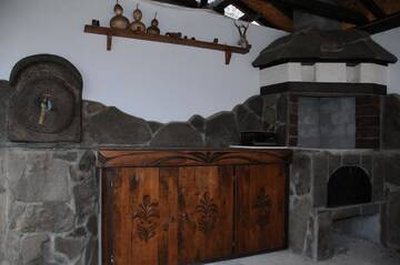 Фото номера Дом с 4 спальнями Гостевой дом Guest House Bojana г. Троян 12