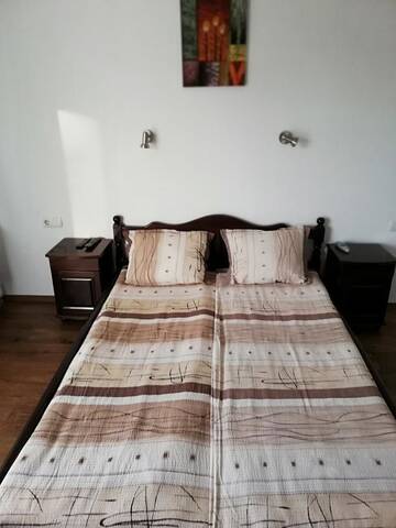 Фото номера Двухместный номер с 1 кроватью и балконом Гостевой дом Guest House Bojana г. Троян 6